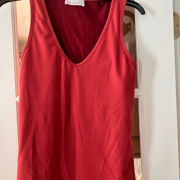 V-neck Brami, size large (fits 10-12) worn once in excellent condition - Picture 4 of 4